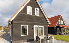 Holiday home Scherpenisse II